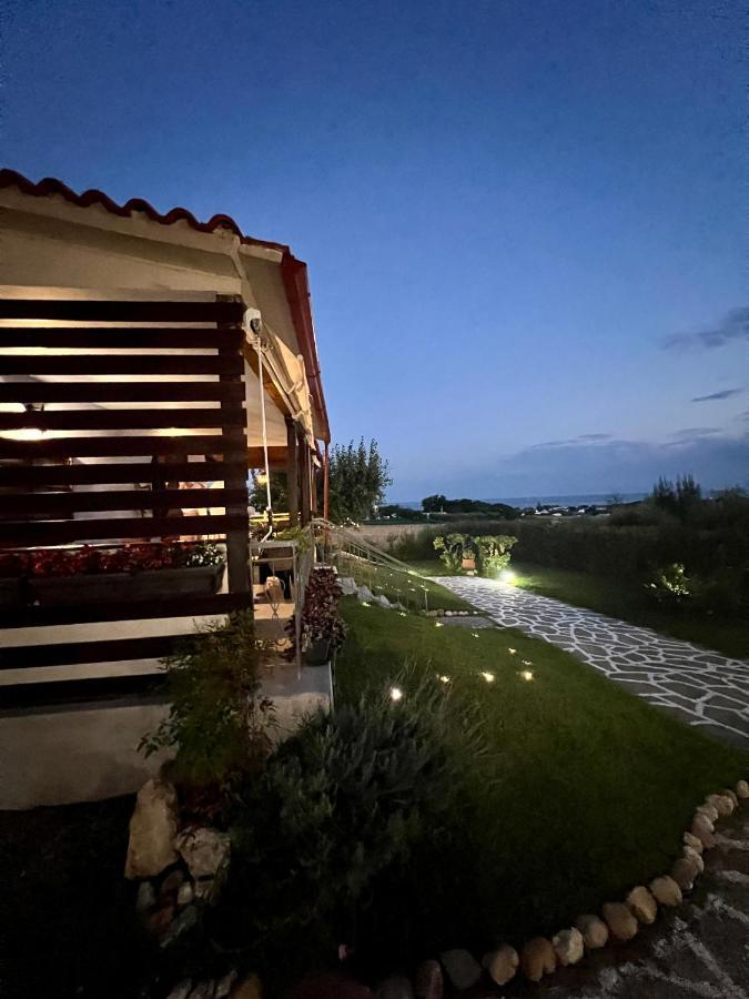 Anastasias Cottage Nea Irakleia Exterior photo